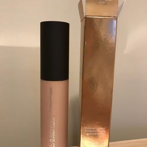 BECCA Shimmering Skin